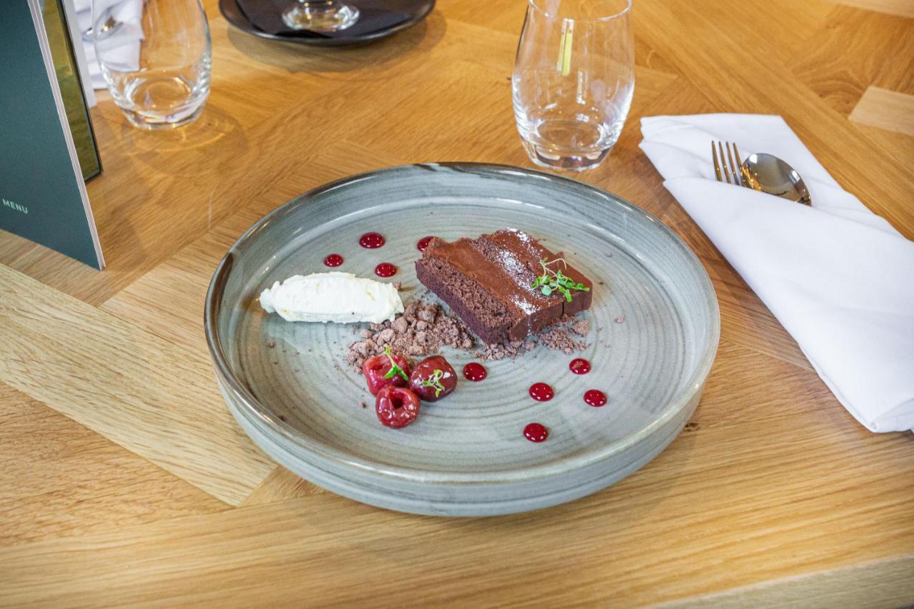 The Wynnstay Hotel, Oswestry, Shropshire Екстер'єр фото