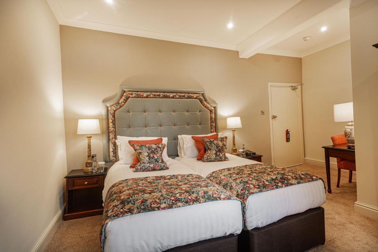 The Wynnstay Hotel, Oswestry, Shropshire Екстер'єр фото