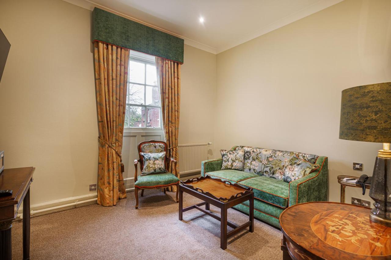 The Wynnstay Hotel, Oswestry, Shropshire Екстер'єр фото