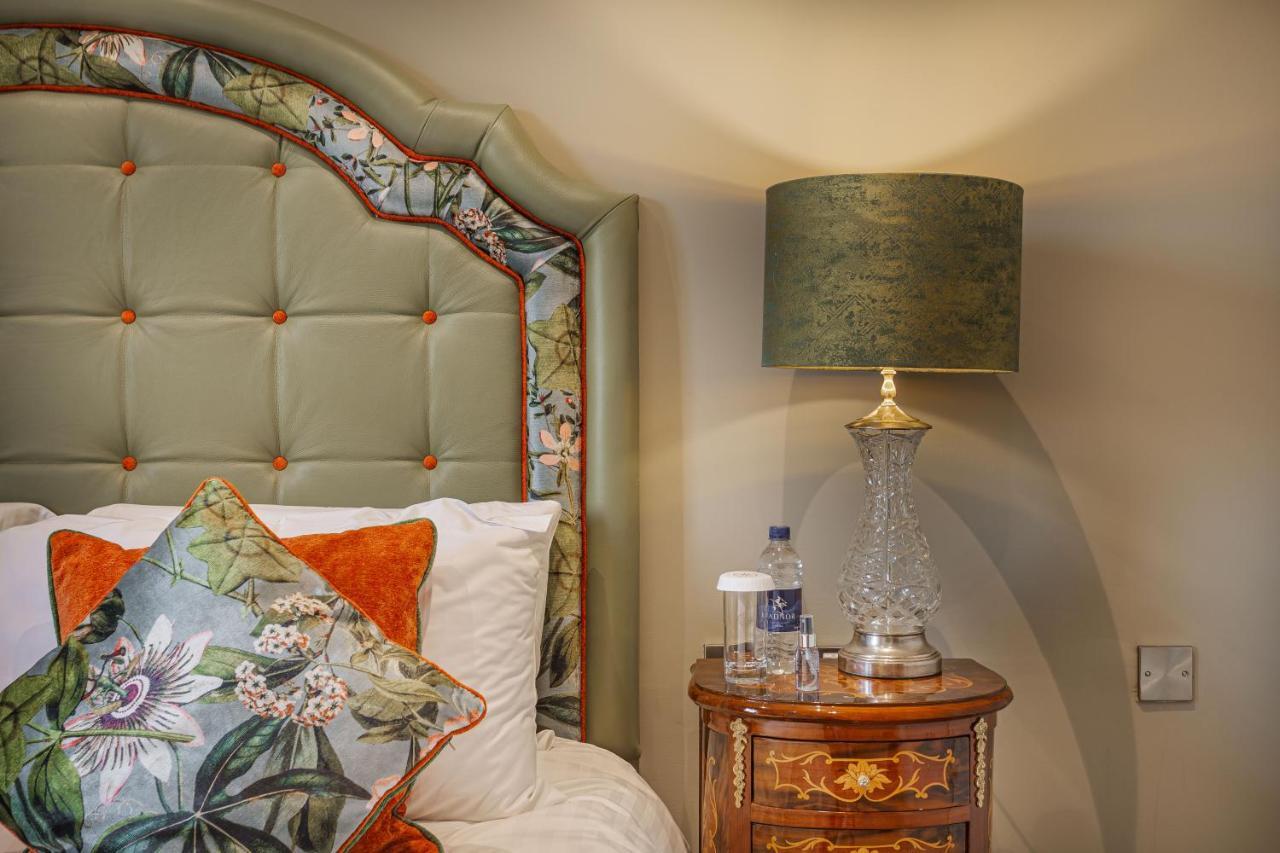 The Wynnstay Hotel, Oswestry, Shropshire Екстер'єр фото