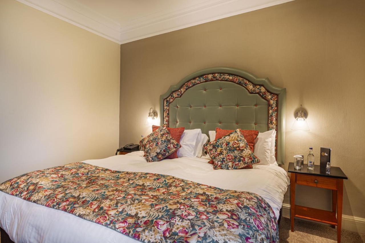 The Wynnstay Hotel, Oswestry, Shropshire Екстер'єр фото