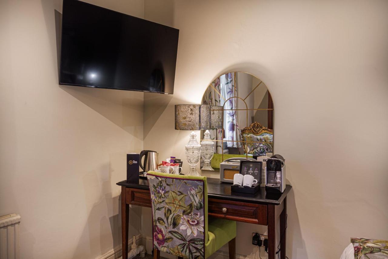 The Wynnstay Hotel, Oswestry, Shropshire Екстер'єр фото