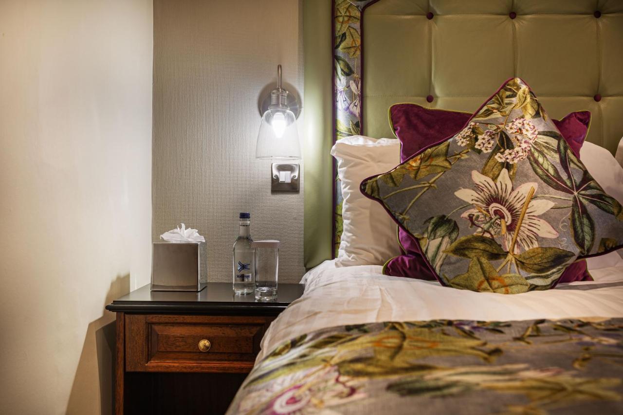 The Wynnstay Hotel, Oswestry, Shropshire Екстер'єр фото