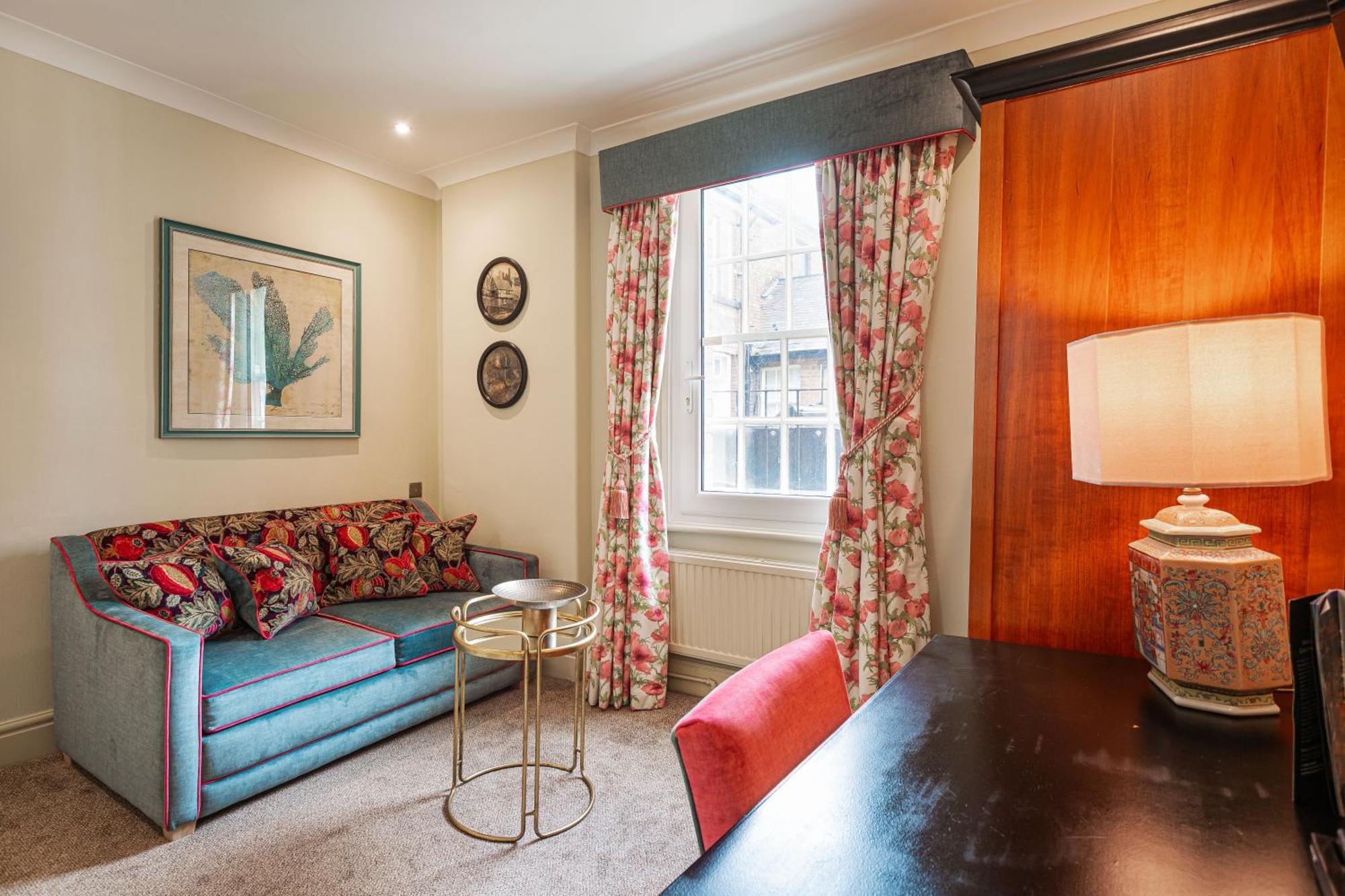 The Wynnstay Hotel, Oswestry, Shropshire Екстер'єр фото
