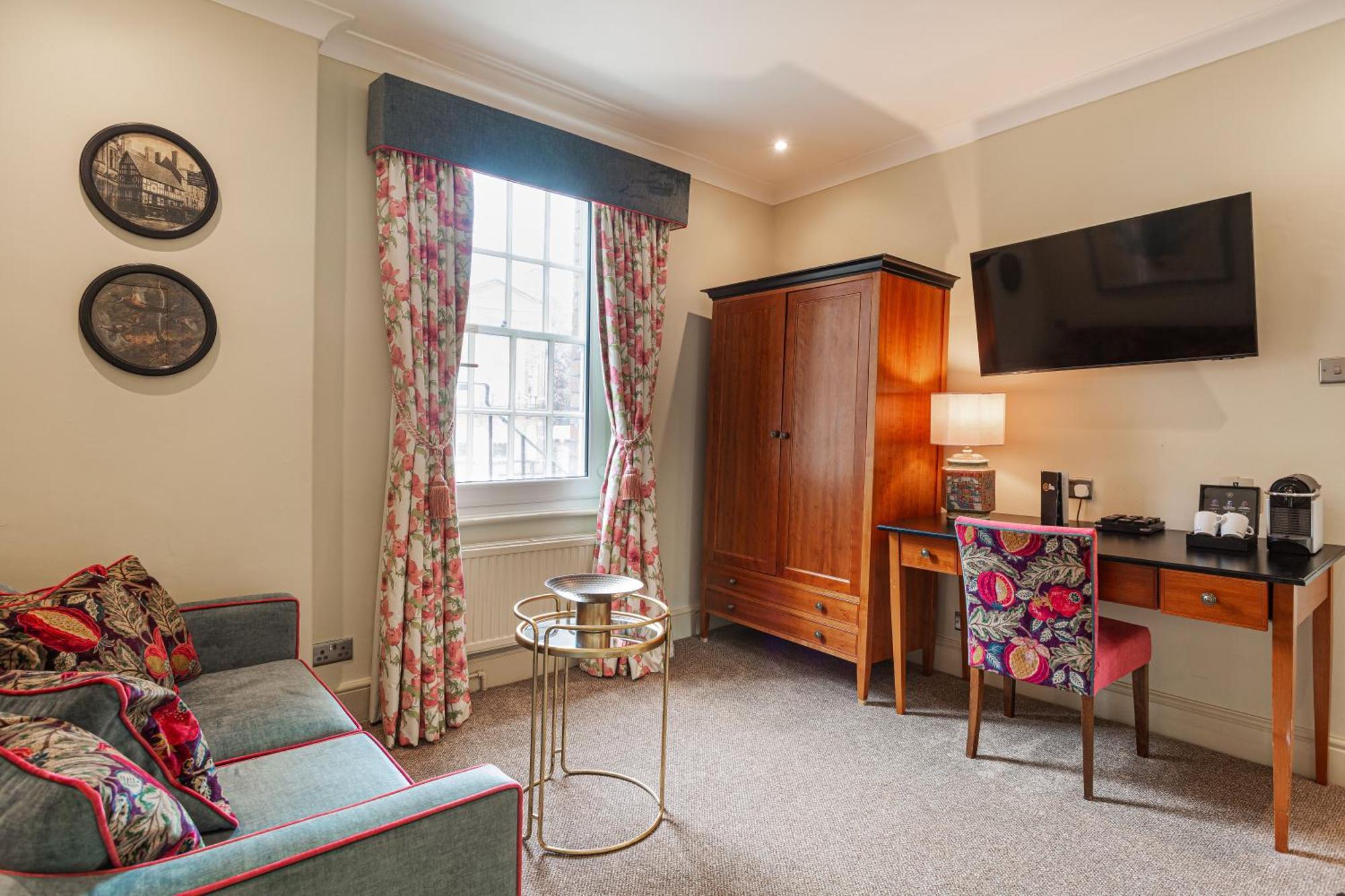The Wynnstay Hotel, Oswestry, Shropshire Екстер'єр фото