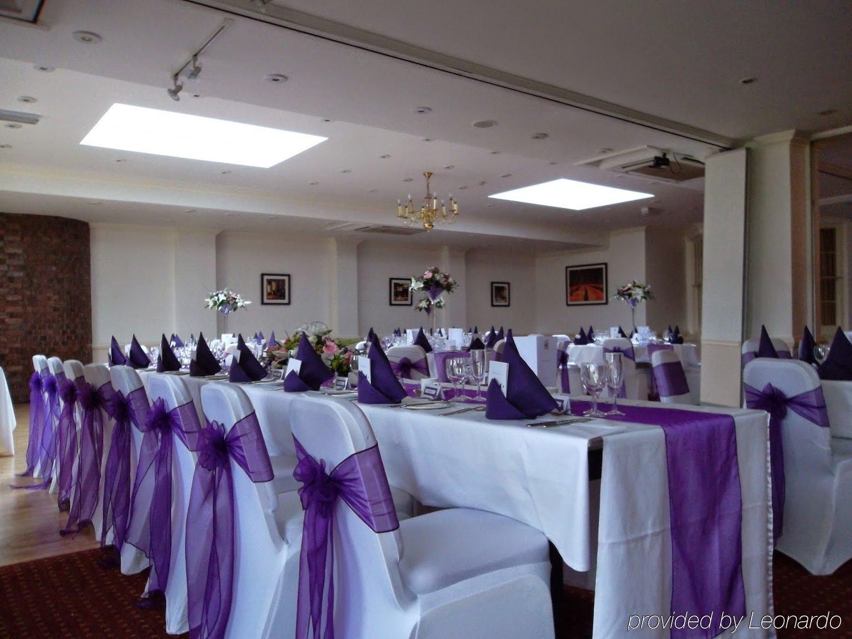 The Wynnstay Hotel, Oswestry, Shropshire Екстер'єр фото