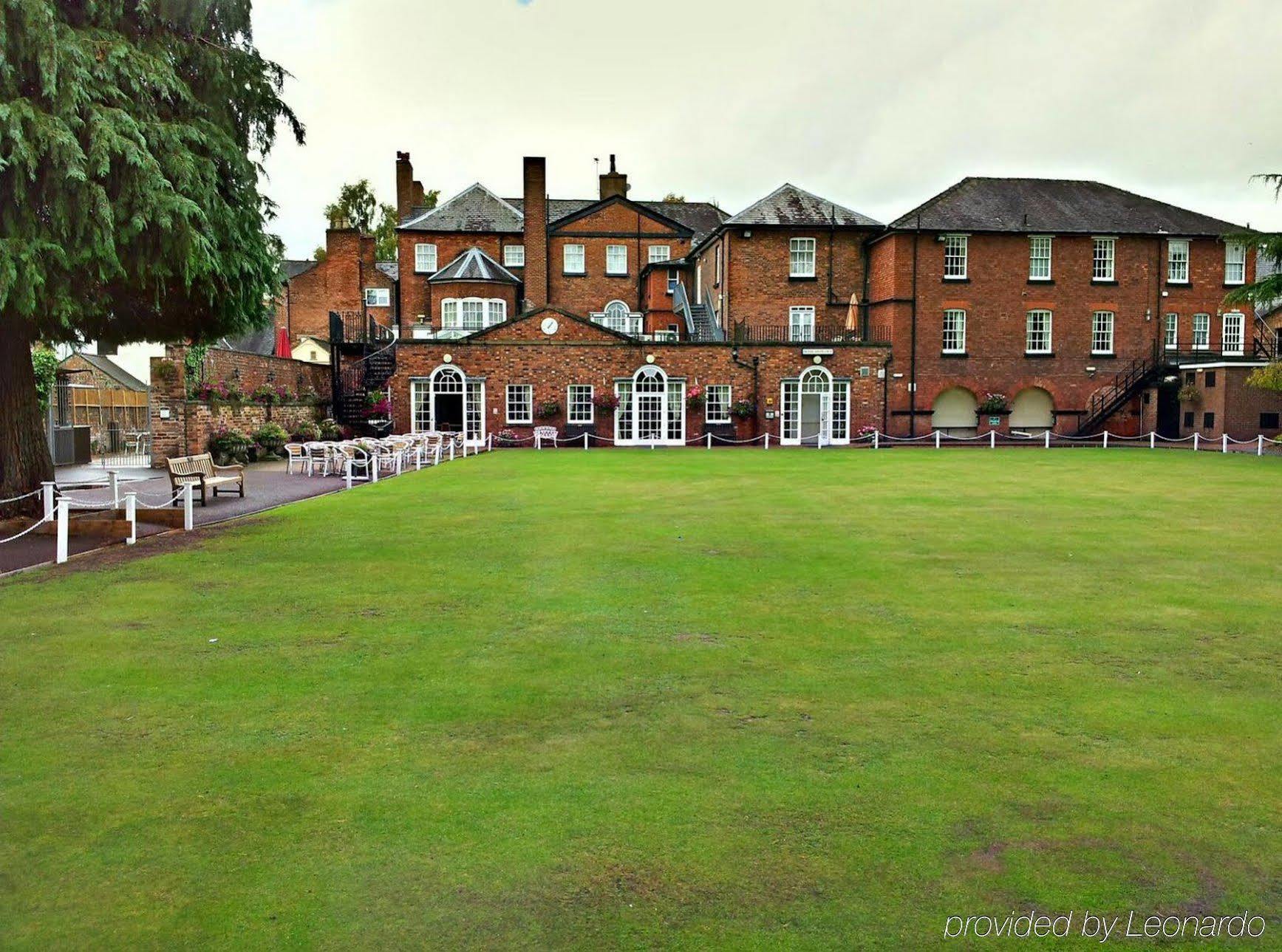 The Wynnstay Hotel, Oswestry, Shropshire Екстер'єр фото